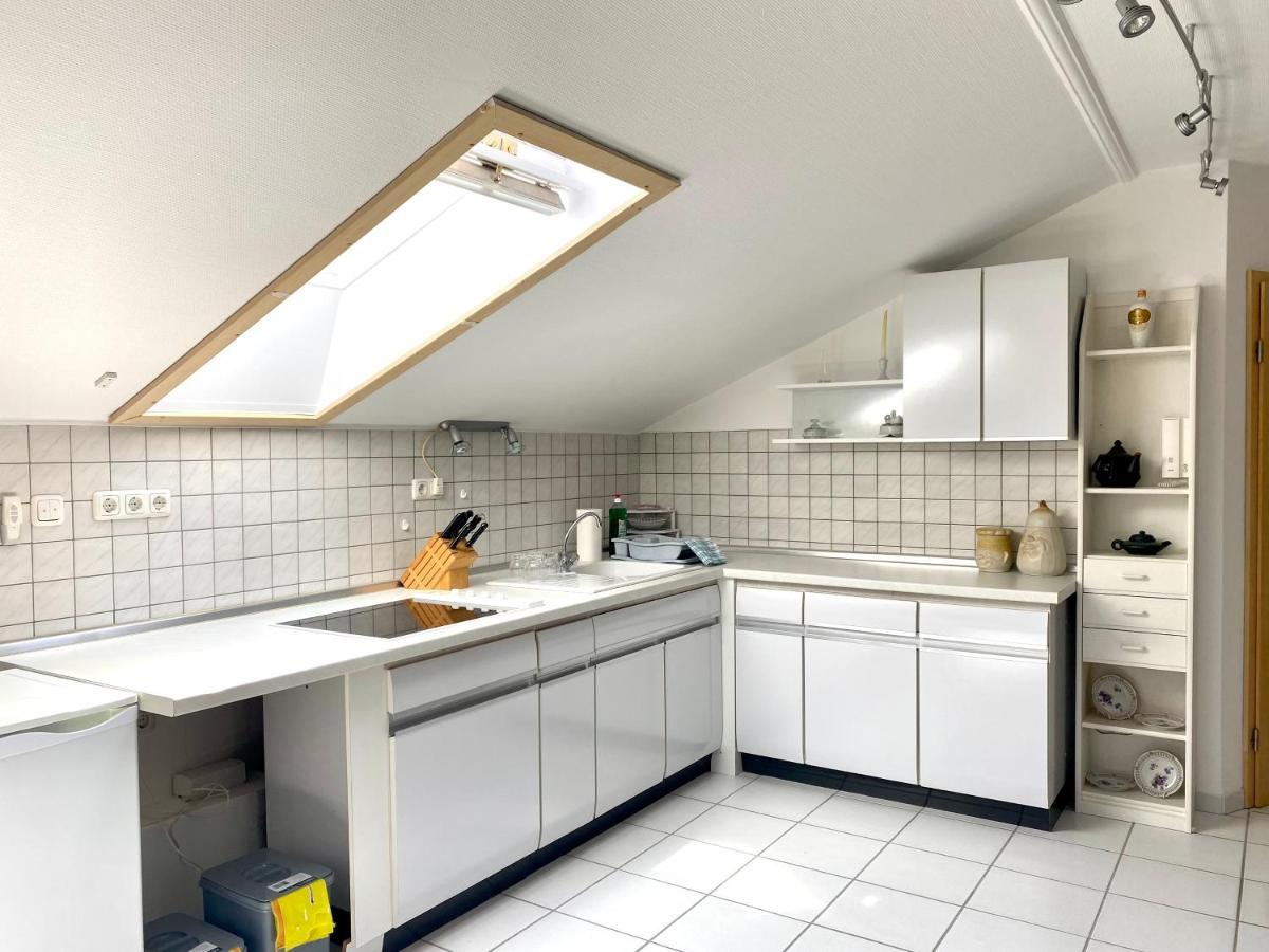 Moeblierte 3 Zimmer Apartment - Mit Smart Tv, Wlan Und Kostenfreie Parkplaetze ชลอส ฮอลเตอ-สตูเคนบร็อค ภายนอก รูปภาพ